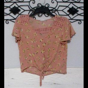Pink Rose Women's Top Size M Short Sleeve Pink Floral V Neck "Pre-owned"